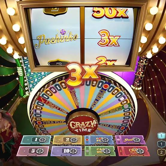 Crazy Time demo bonus round with Cash Hunt and Pachinko available